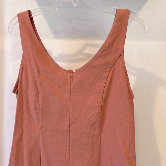 NWOT Pretty Salmon Color Mini Dress with Back Zip in Size Medium! - Picture 2 of 7